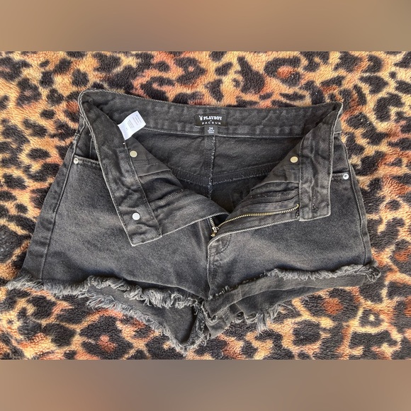 PLAYBOY Shorts By Pacsun - Picture 3 of 3
